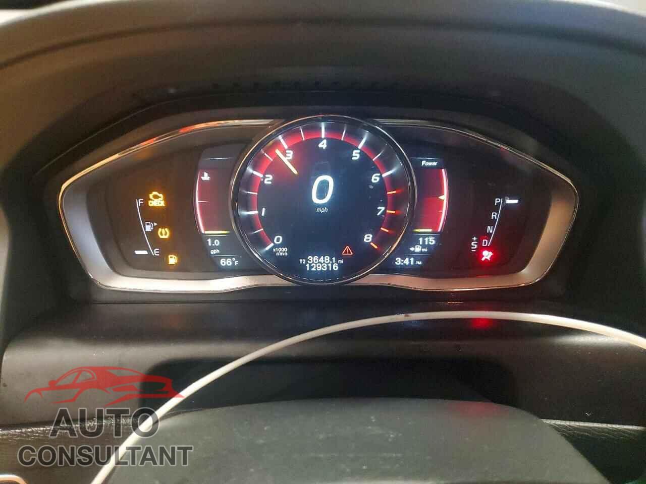 VOLVO XC60 2017 - YV440MRR3H2110449