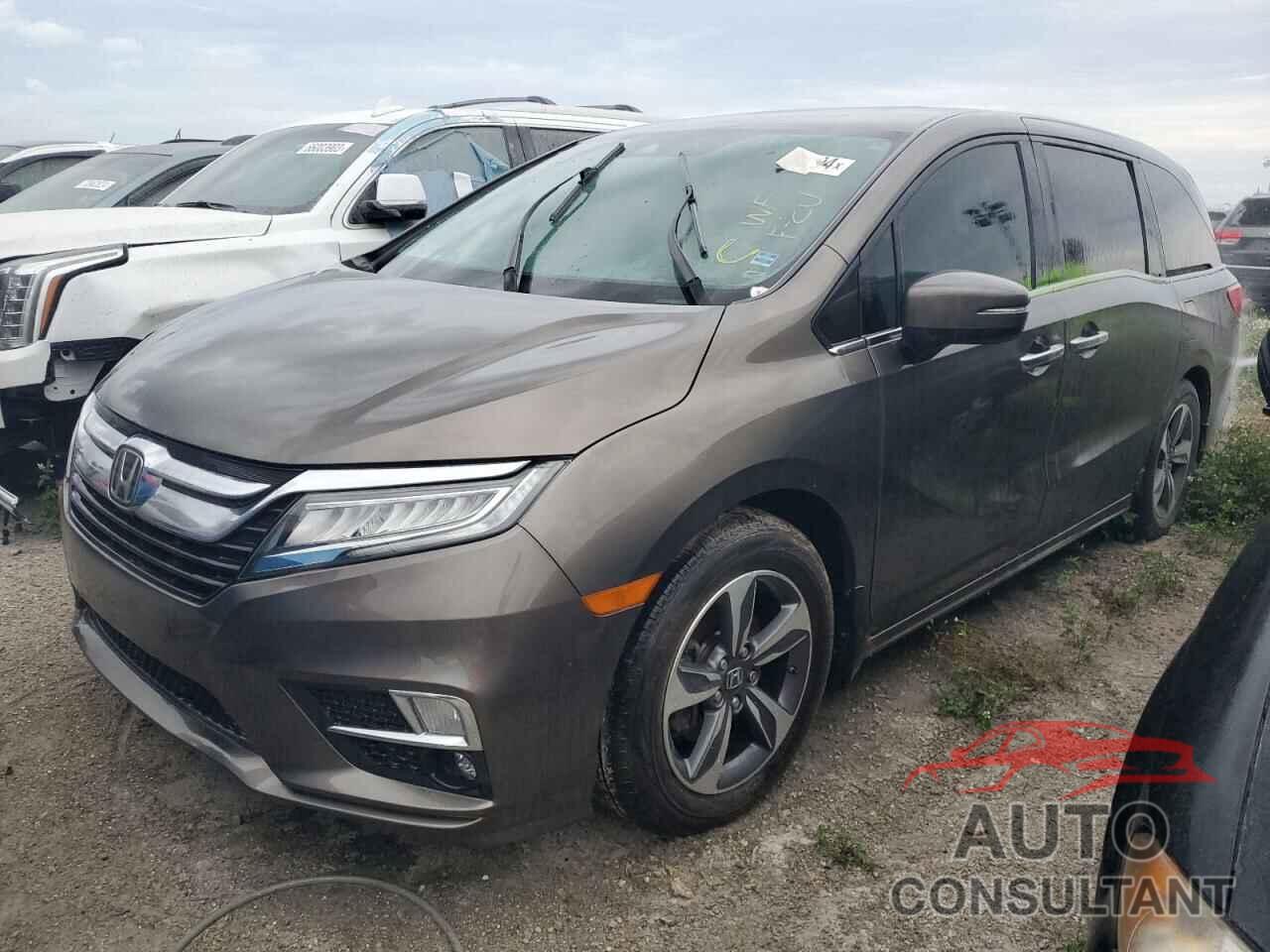 HONDA ODYSSEY 2018 - 5FNRL6H87JB057181