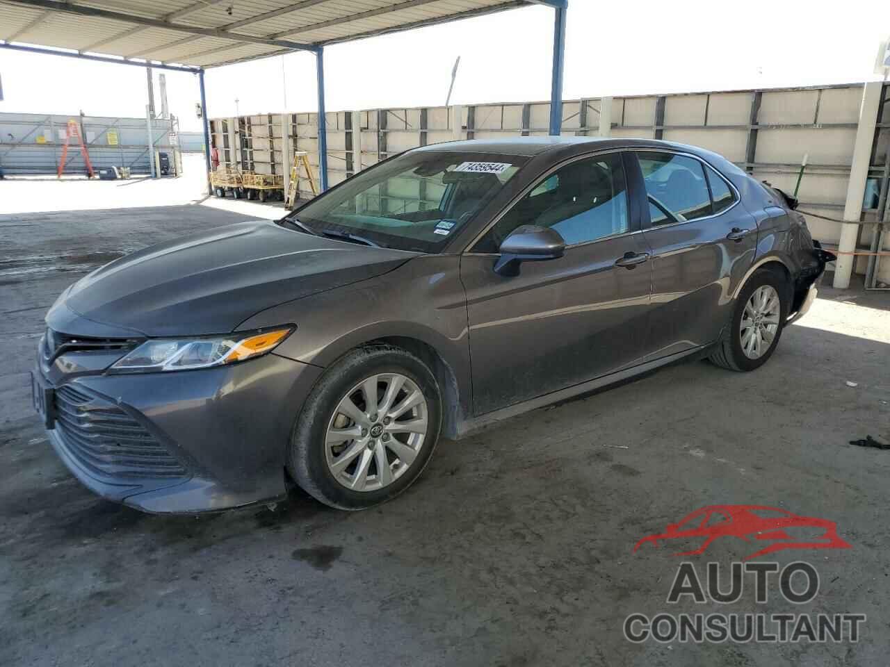 TOYOTA CAMRY 2018 - 4T1B11HK8JU526755