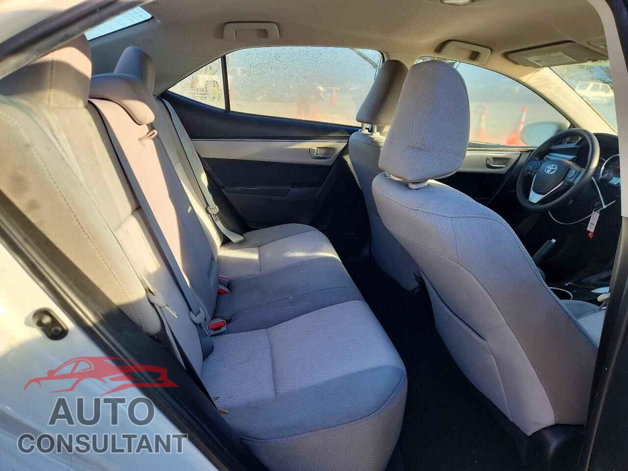 TOYOTA COROLLA 2015 - 5YFBPRHE2FP240772