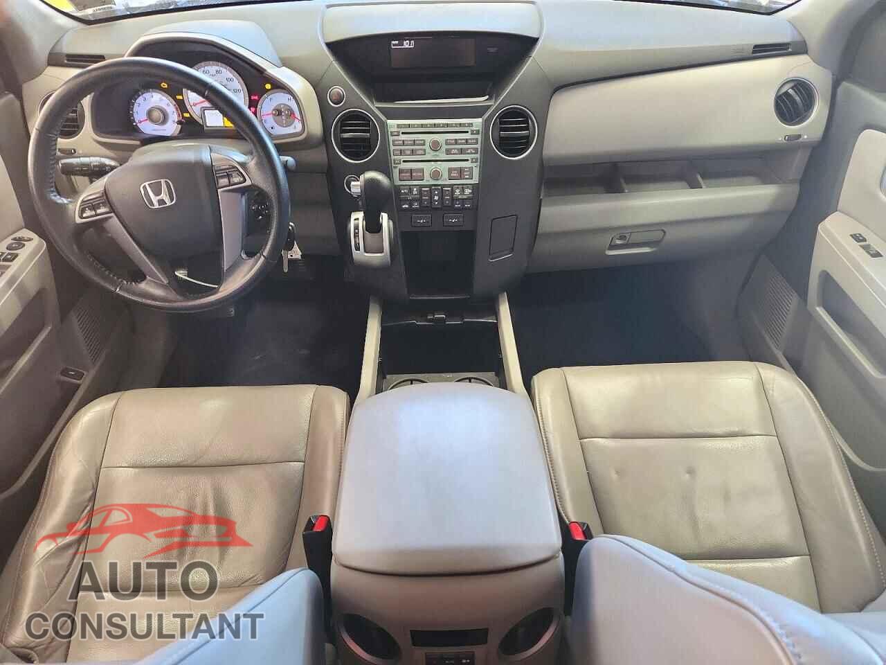 HONDA PILOT 2011 - 5FNYF4H63BB049747