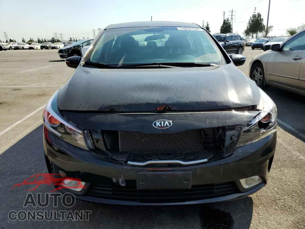 KIA FORTE 2017 - KNAFK5A83H5690876