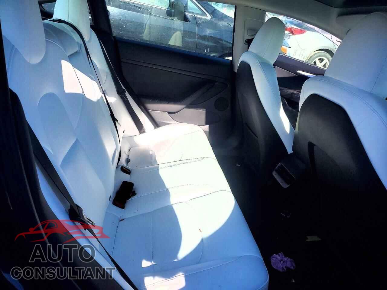 TESLA MODEL 3 2023 - 5YJ3E1EA5PF628668