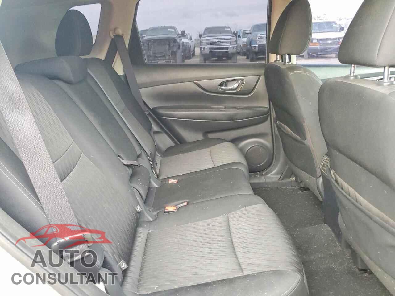 NISSAN ROGUE 2017 - KNMAT2MV0HP524863