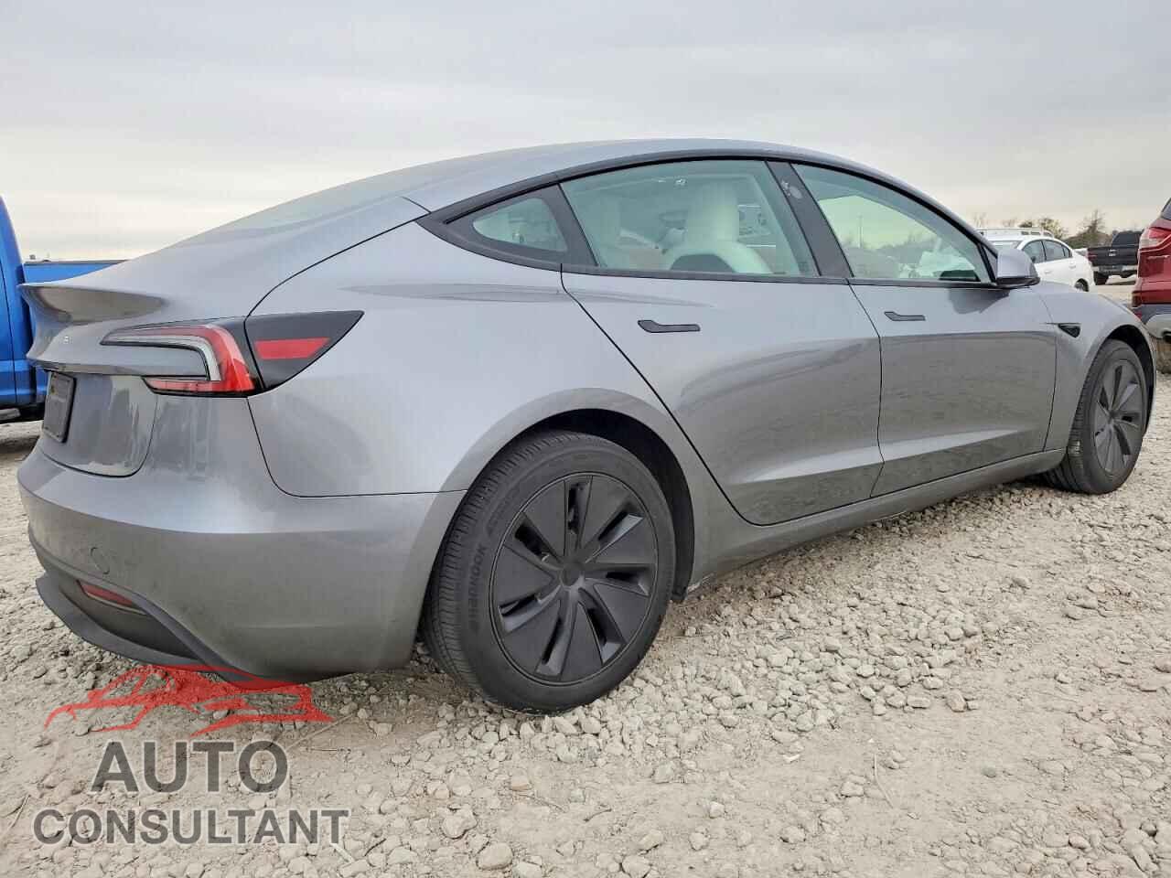 TESLA MODEL 3 2024 - 5YJ3E1EA7RF868307