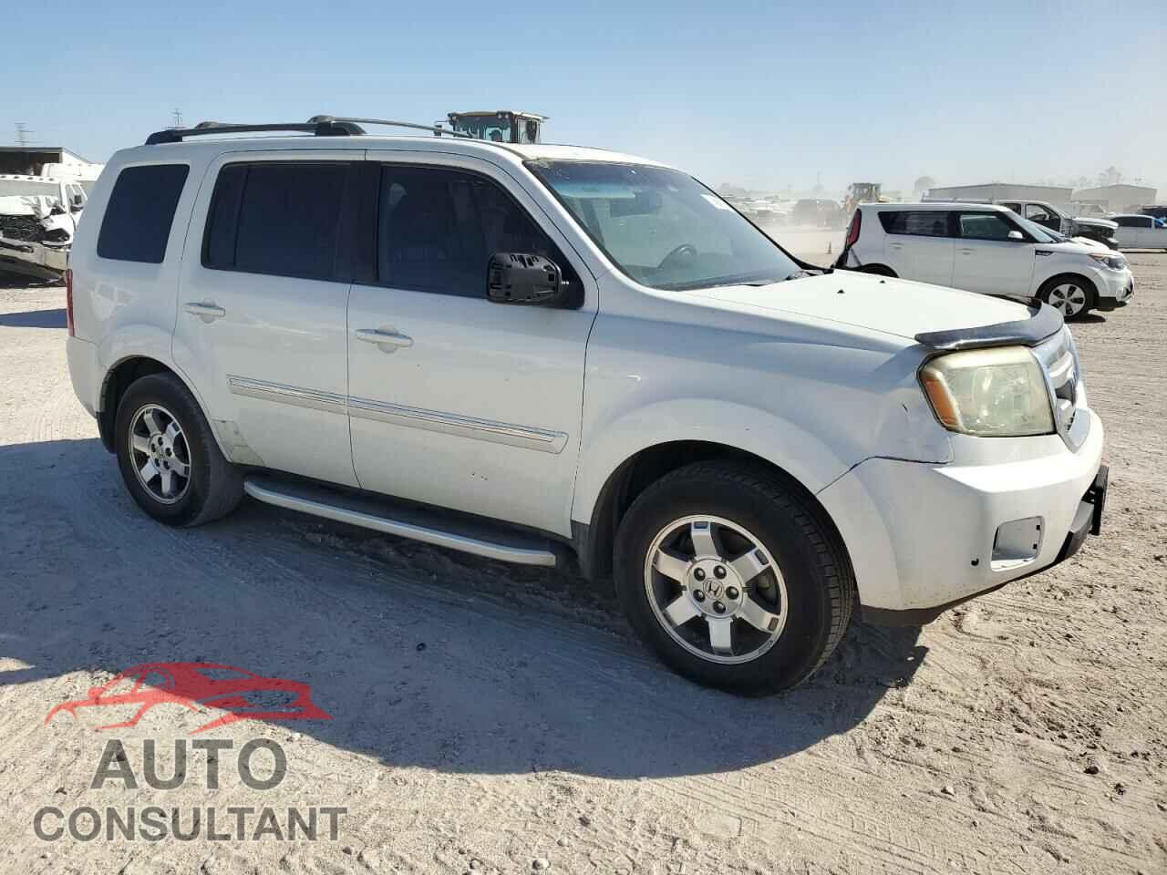 HONDA PILOT 2011 - 5FNYF3H98BB005408