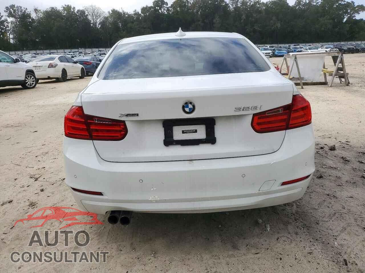 BMW 3 SERIES 2013 - WBA3B3C51DF534933