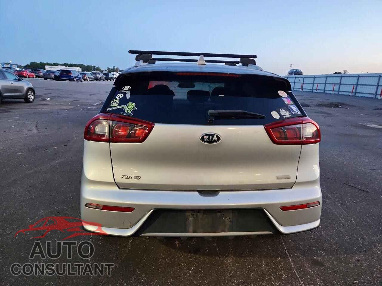 KIA NIRO 2018 - KNDCB3LCXJ5116907