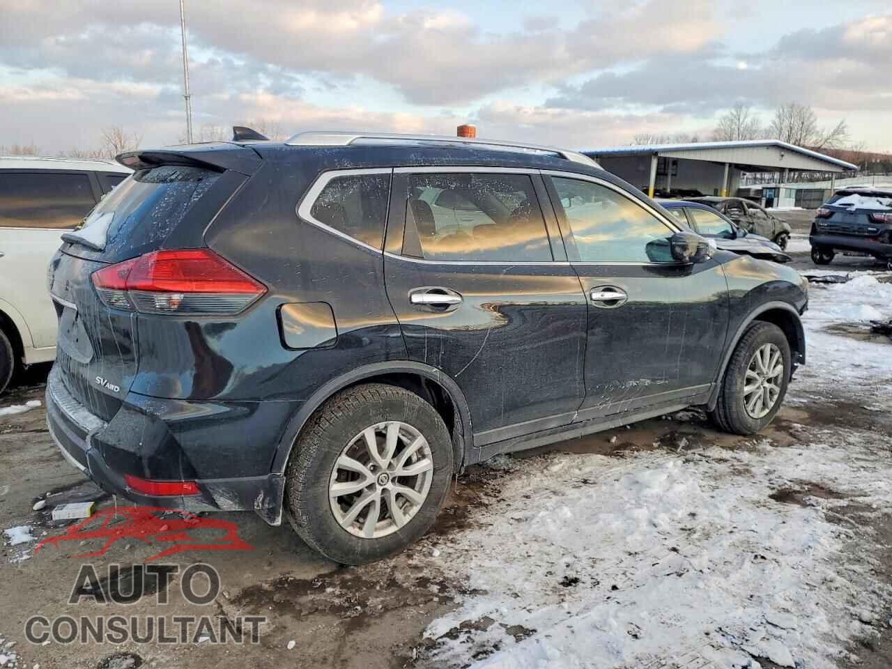 NISSAN ROGUE 2017 - KNMAT2MV9HP608289
