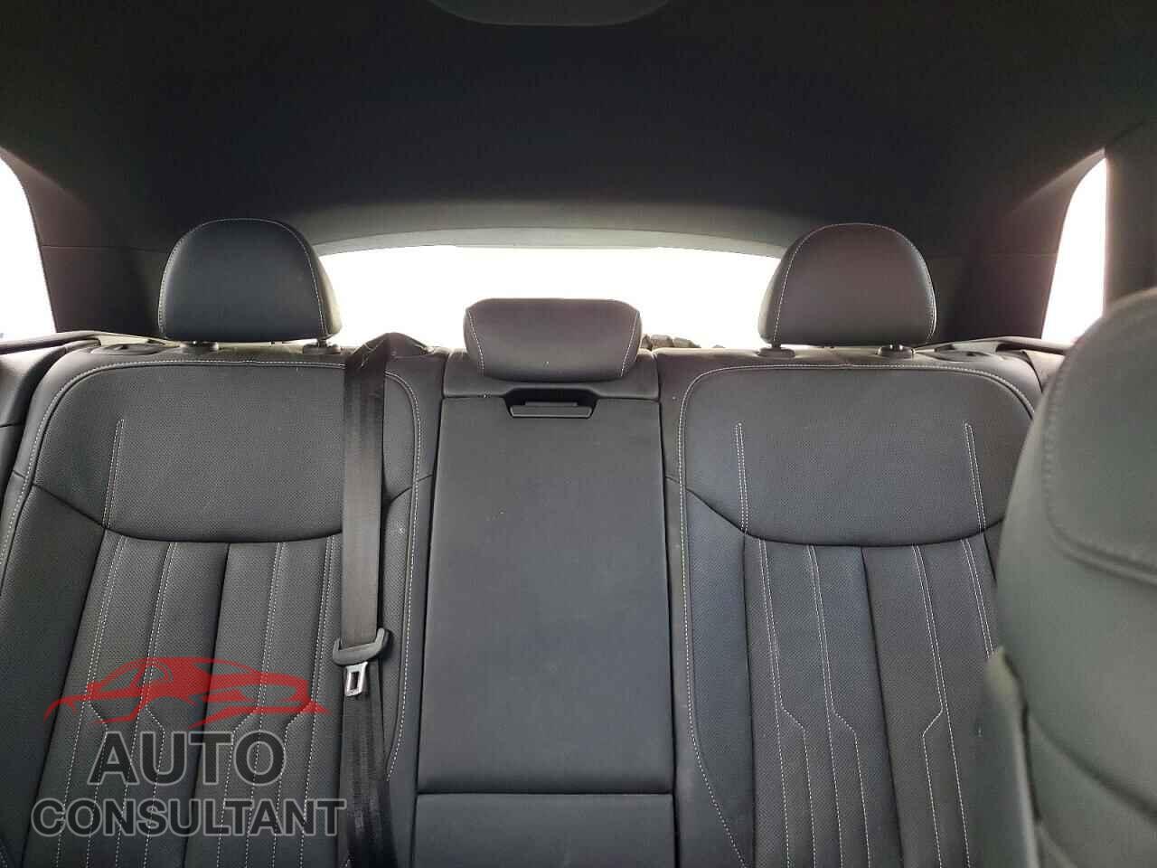 AUDI E-TRON 2019 - WA1VAAGE3KB008427