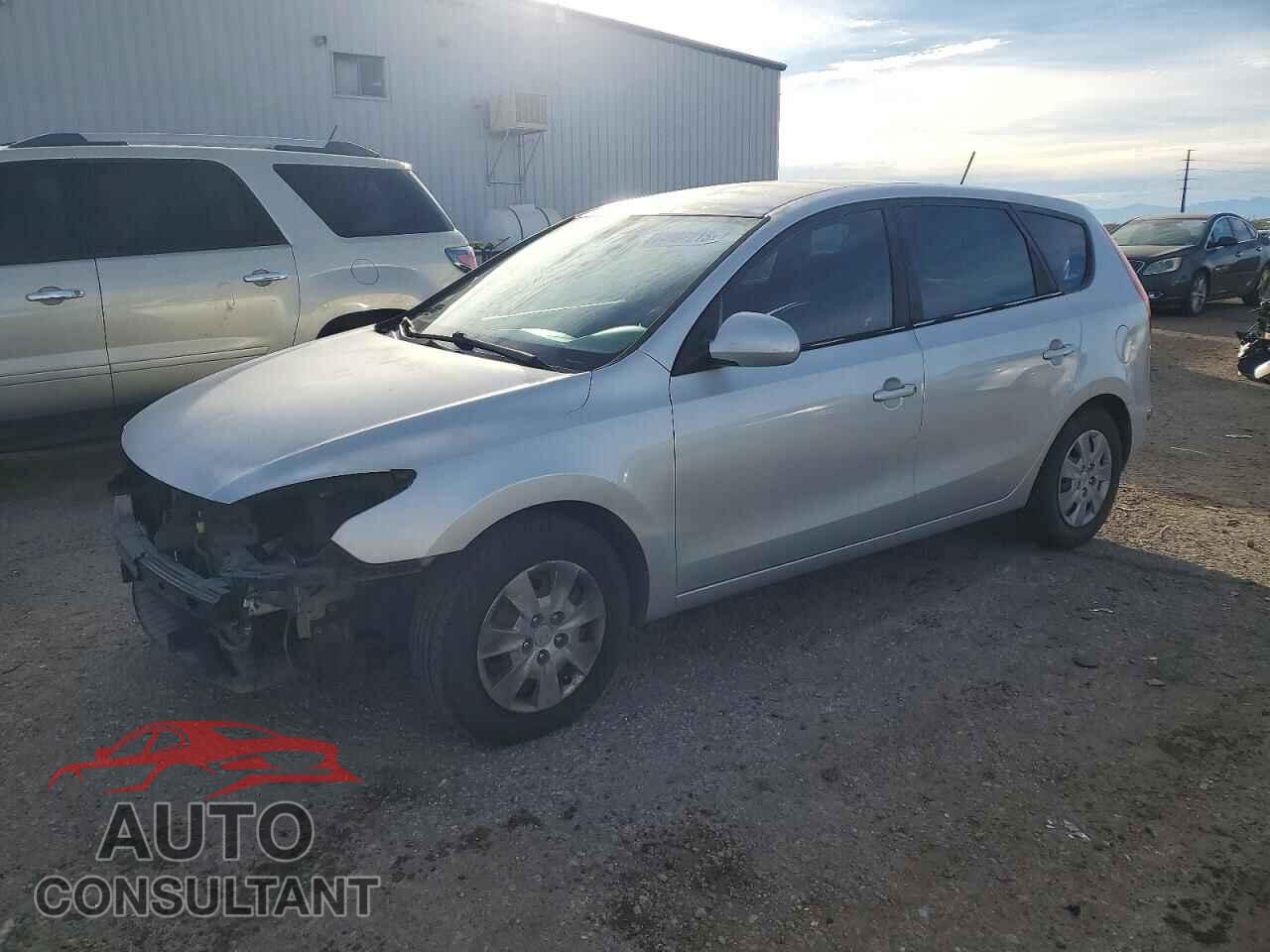 HYUNDAI ELANTRA 2012 - KMHDB8AE4CU144776