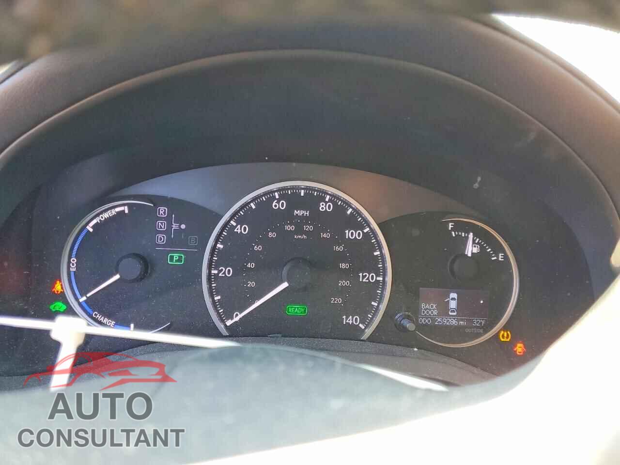 LEXUS CT 200 2011 - JTHKD5BH5B2016066