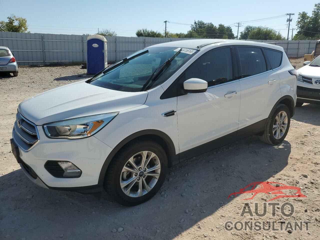 FORD ESCAPE 2017 - 1FMCU0GD9HUC49293