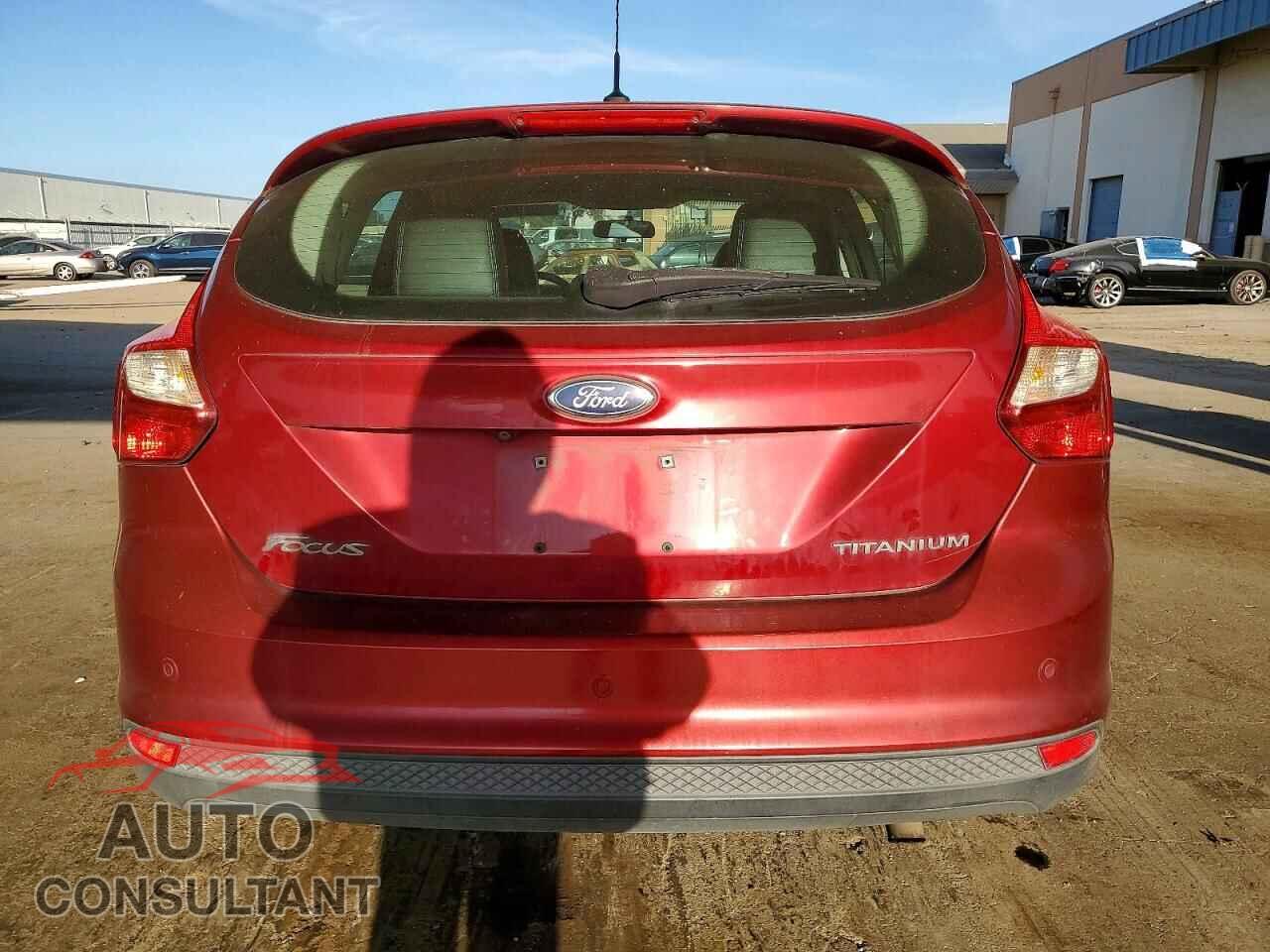 FORD FOCUS 2013 - 1FADP3N28DL184753