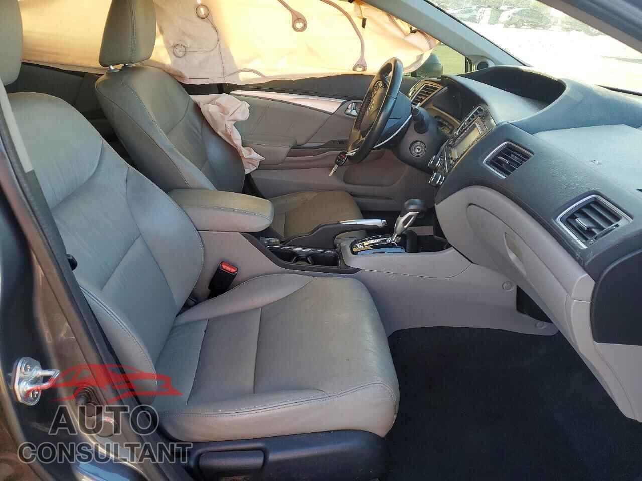 HONDA CIVIC 2013 - 2HGFB2F98DH556419