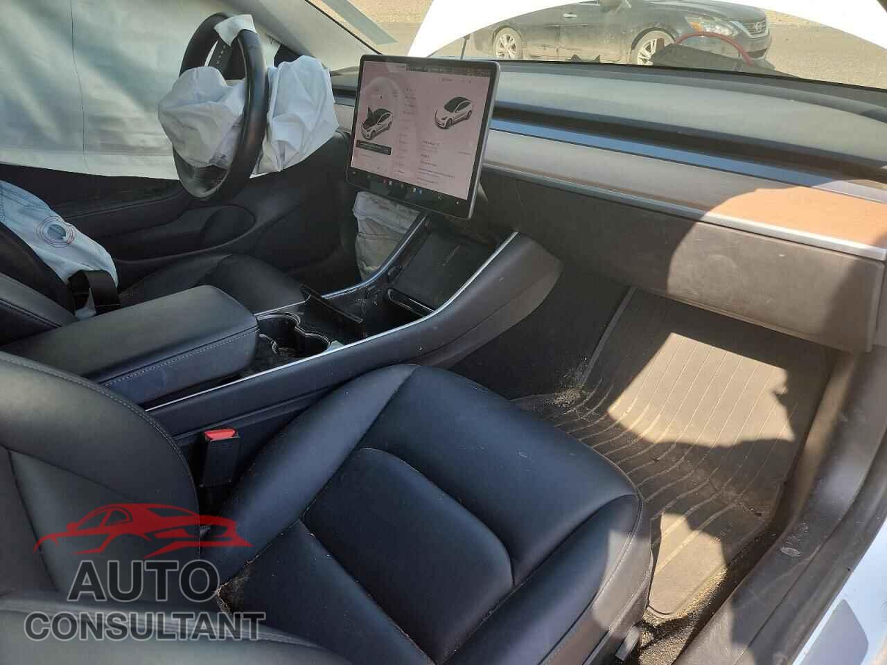 TESLA MODEL 3 2018 - 5YJ3E1EBXJF122012