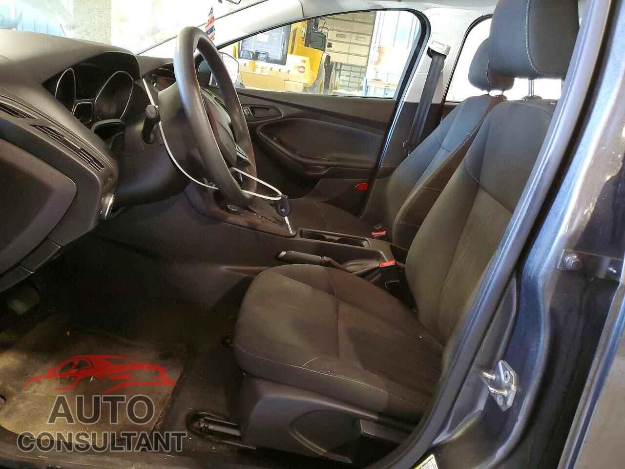 FORD FOCUS 2016 - 1FADP3E20GL383011
