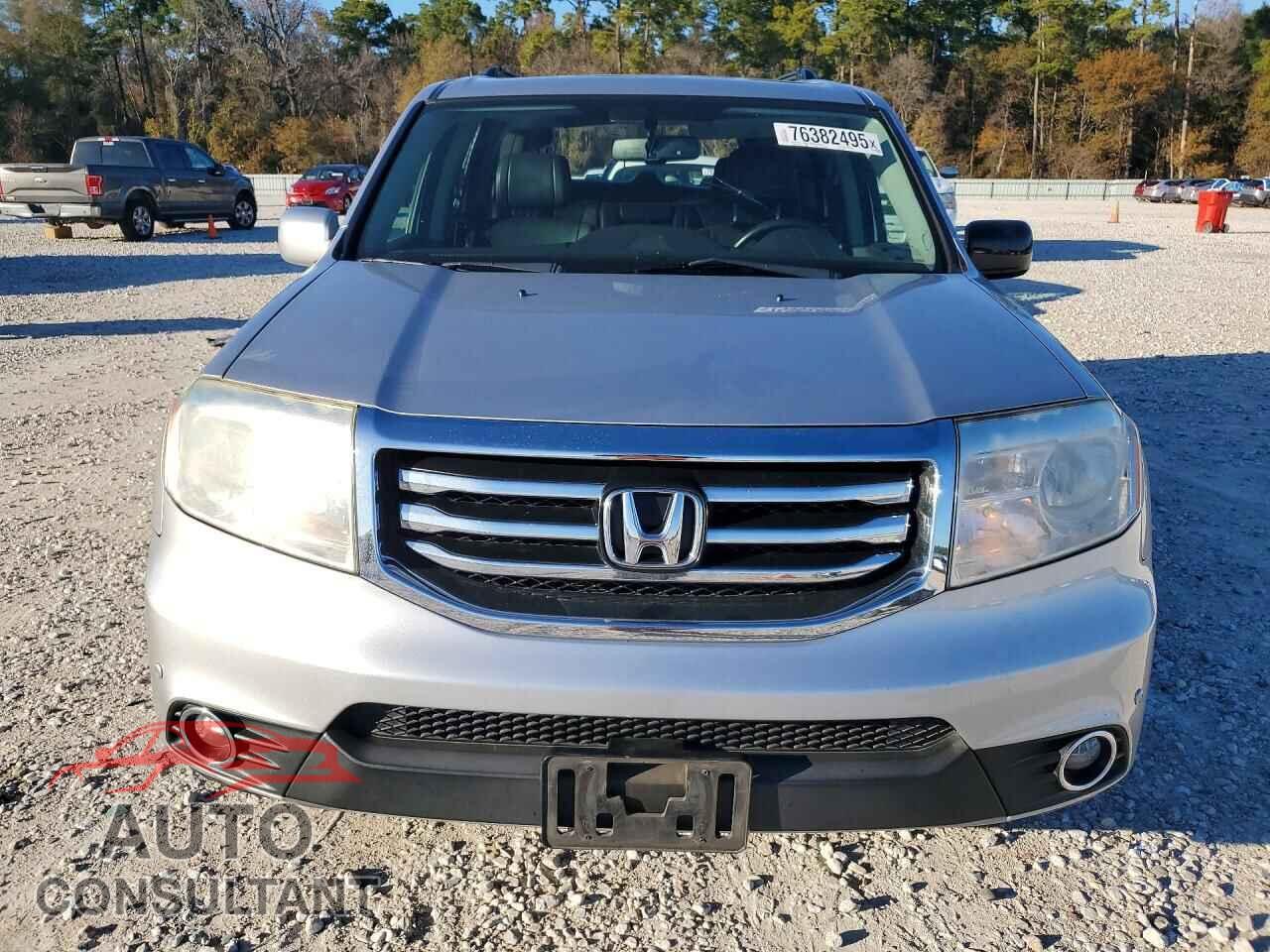 HONDA PILOT 2015 - 5FNYF3H9XFB008445