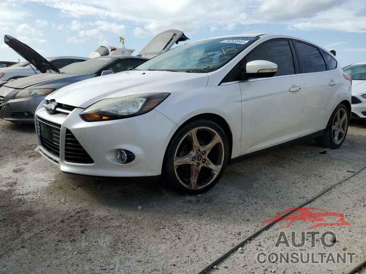 FORD FOCUS 2012 - 1FAHP3N28CL402433