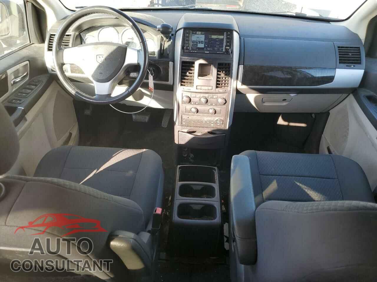 DODGE CARAVAN 2010 - 2D4RN6DX2AR343356