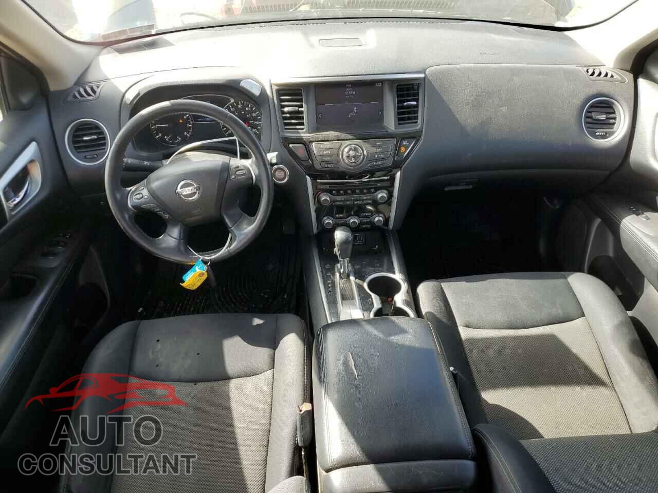 NISSAN PATHFINDER 2018 - 5N1DR2MN5JC628883