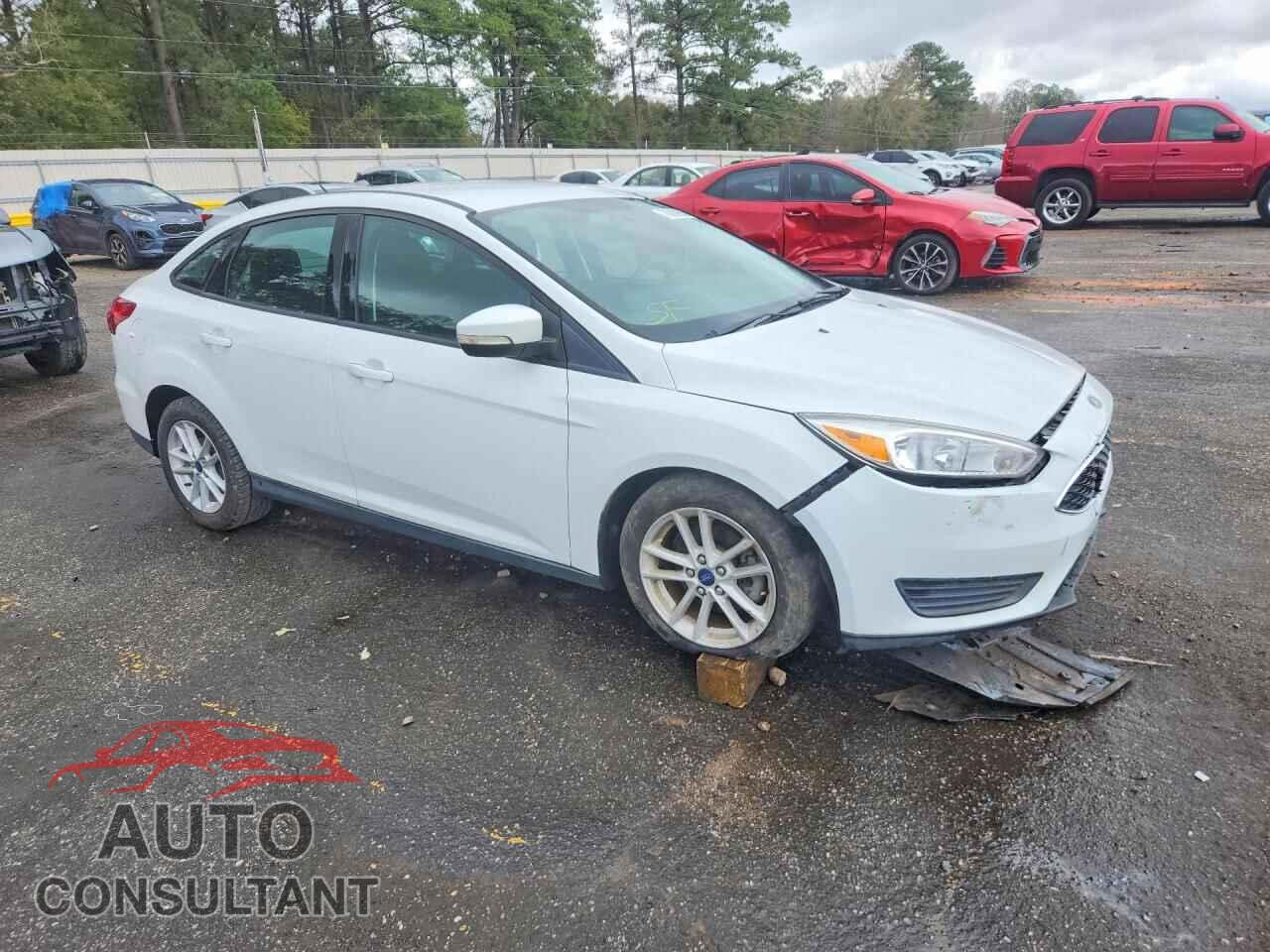 FORD FOCUS 2017 - 1FADP3F20HL280364