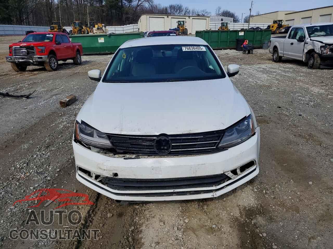 VOLKSWAGEN JETTA 2017 - 3VW2B7AJ9HM225641