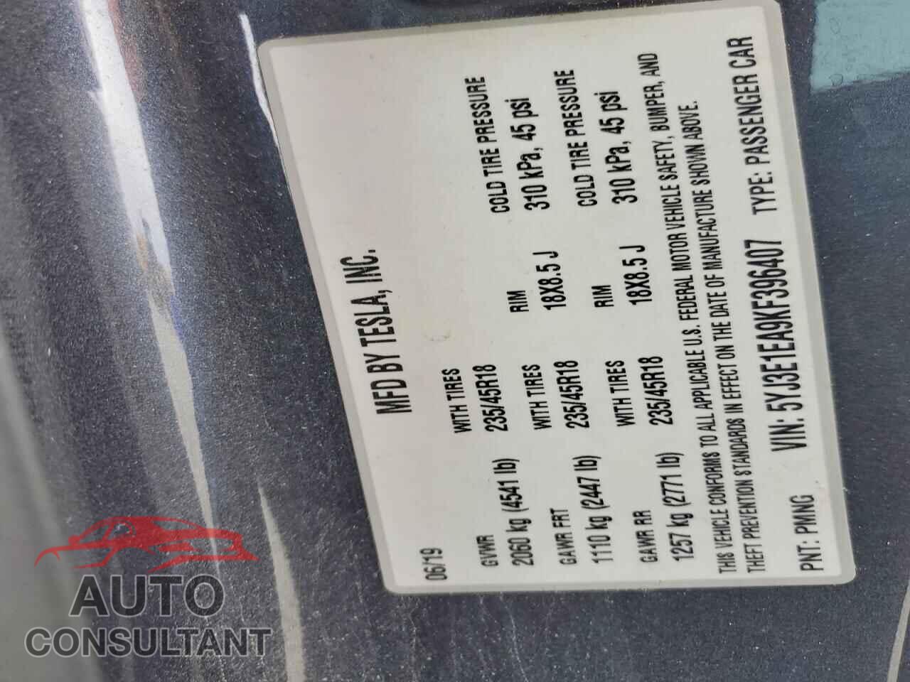TESLA MODEL 3 2019 - 5YJ3E1EA9KF396407