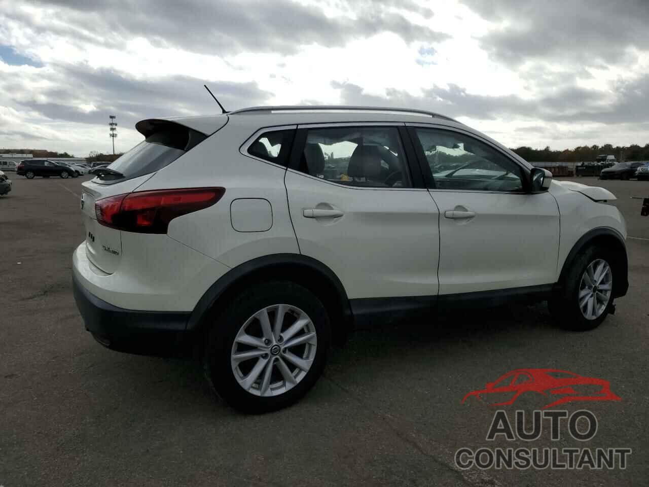 NISSAN ROGUE 2019 - JN1BJ1CR4KW311777