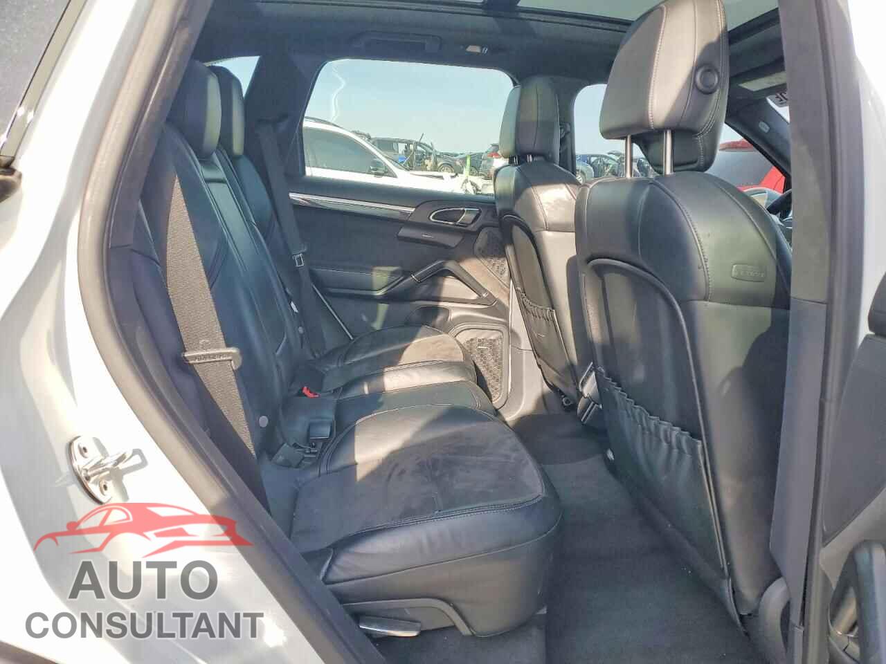PORSCHE CAYENNE 2013 - WP1AD2A2XDLA74811