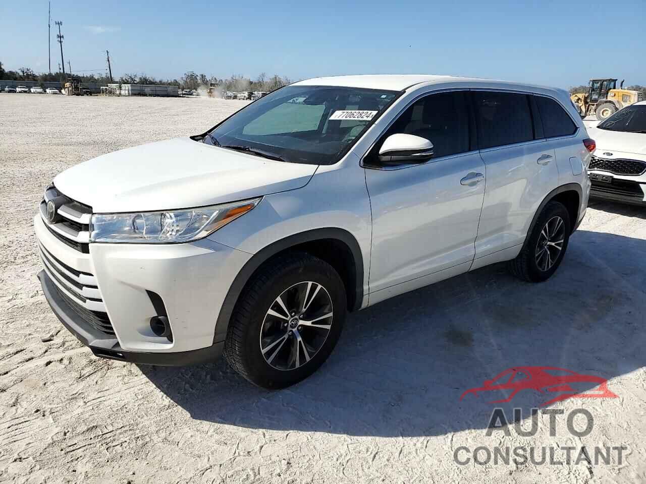 TOYOTA HIGHLANDER 2018 - 5TDZARFH6JS034898