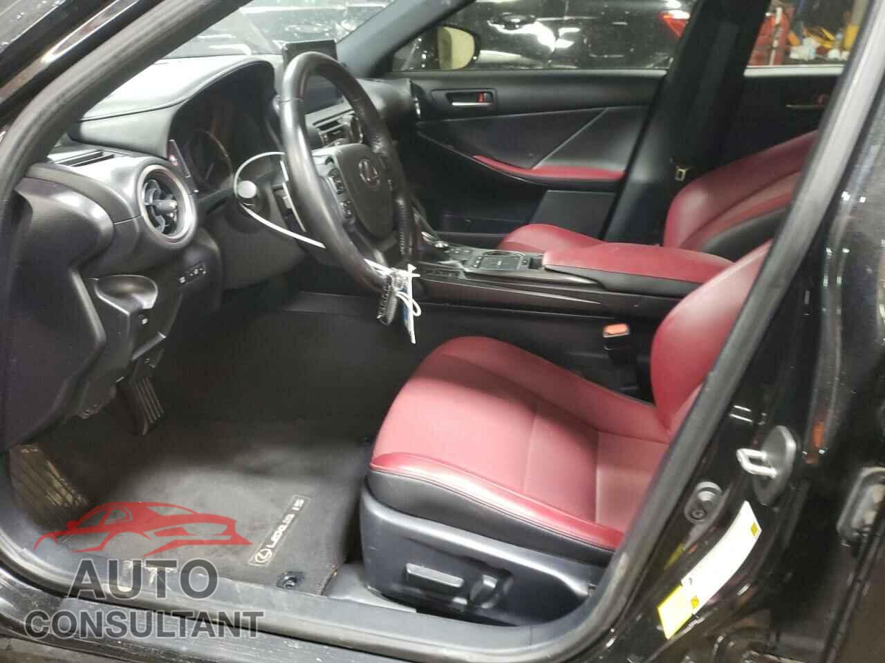 LEXUS IS 2021 - JTHAA1D24M5112987