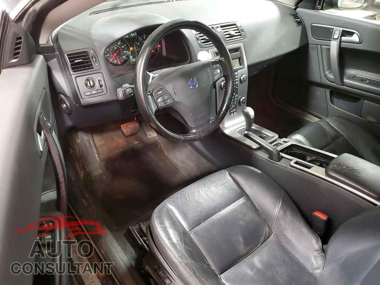 VOLVO C70 2010 - YV1672MC2AJ090361