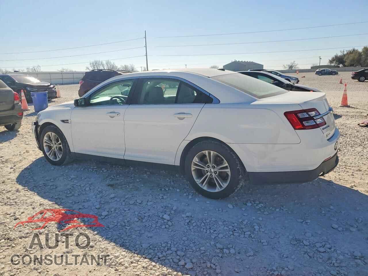 FORD TAURUS 2017 - 1FAHP2D81HG132428