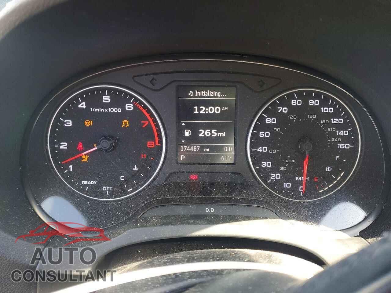 AUDI A3 2016 - WAUA7GFF7G1015567