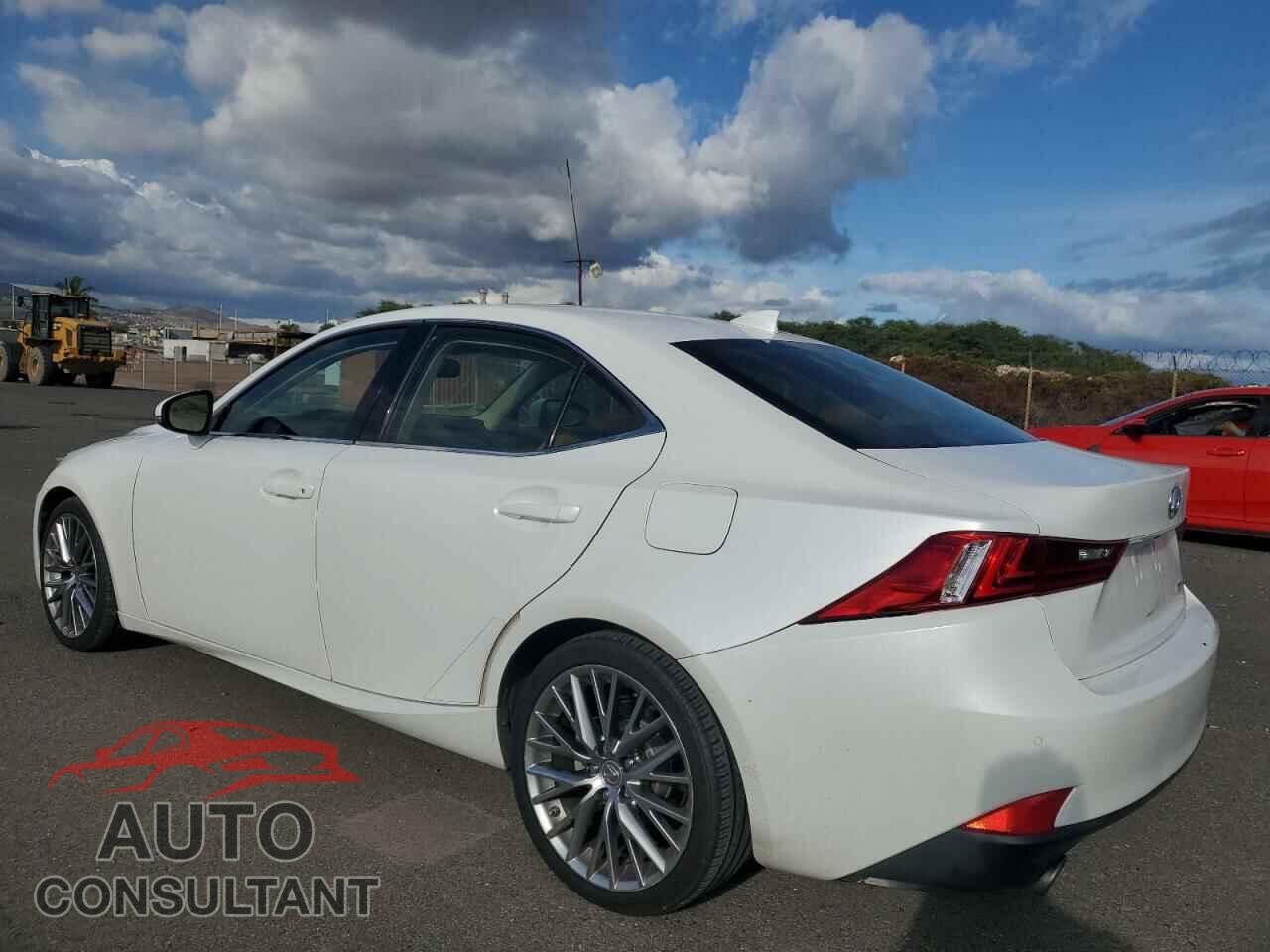 LEXUS IS 2014 - JTHBF1D21E5021795