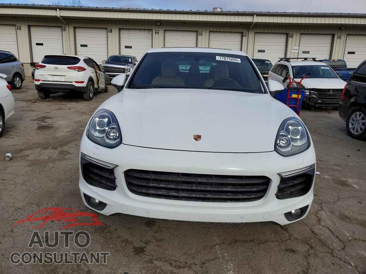 PORSCHE CAYENNE 2017 - WP1AA2A22HKA82664