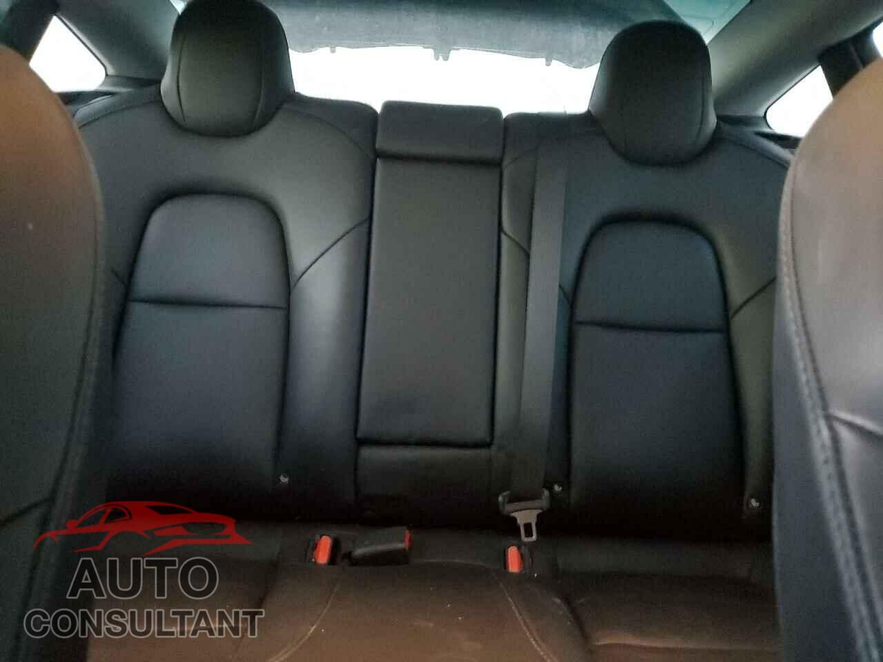 TESLA MODEL 3 2018 - 5YJ3E1EA8JF173080