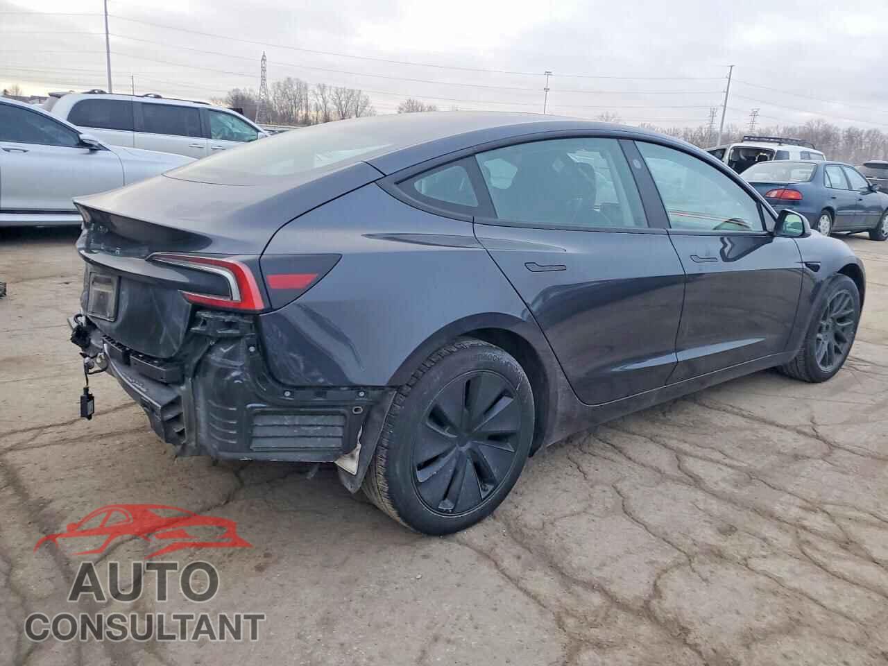 TESLA MODEL 3 2024 - 5YJ3E1EA7RF748507