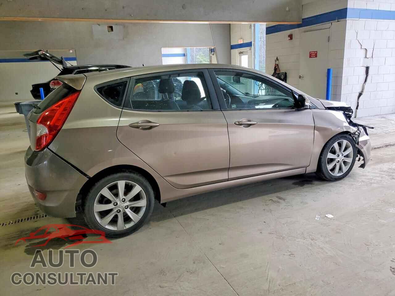 HYUNDAI ACCENT 2014 - KMHCU5AE3EU142363