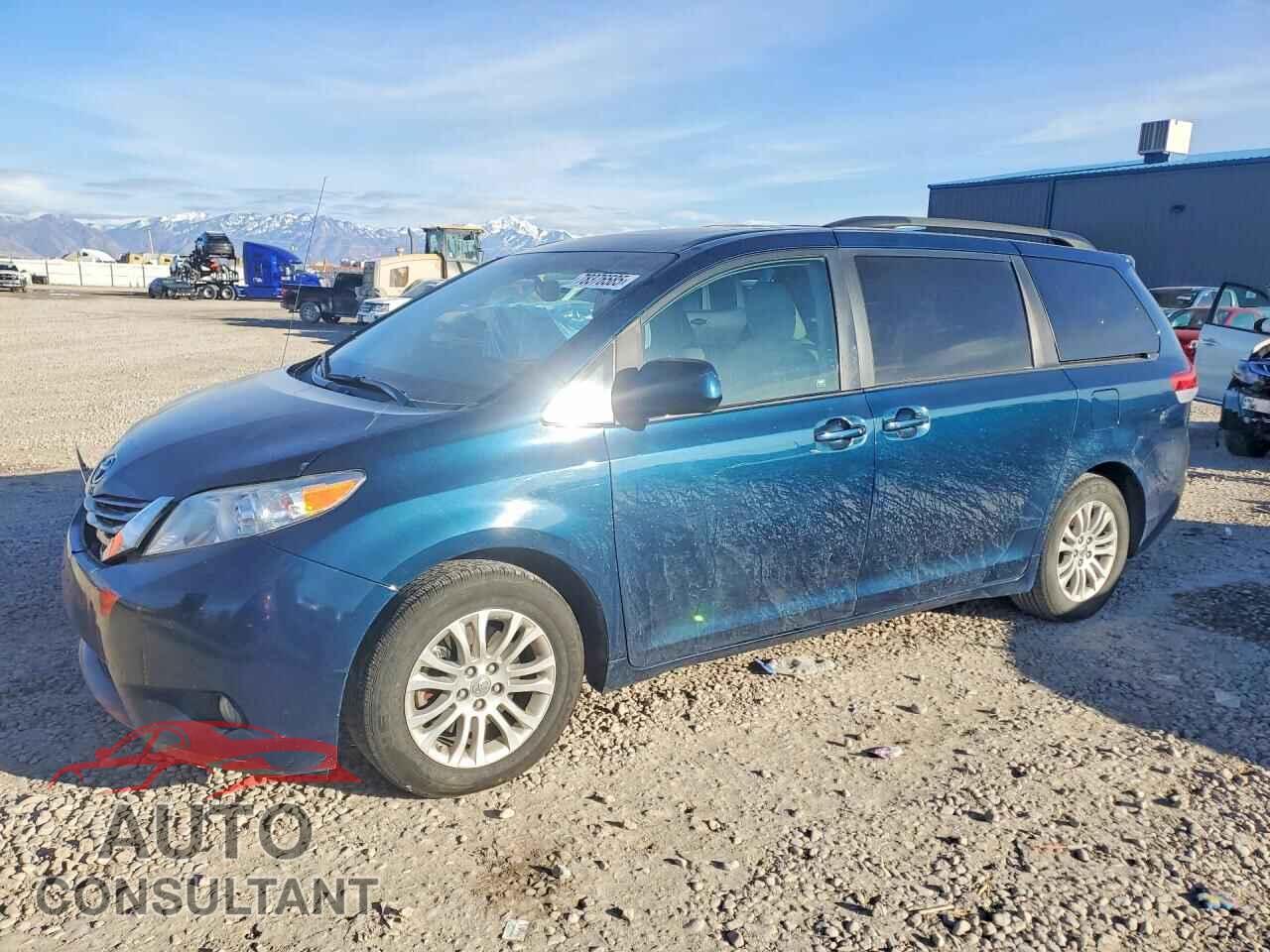 TOYOTA SIENNA 2011 - 5TDYK3DC0BS175948