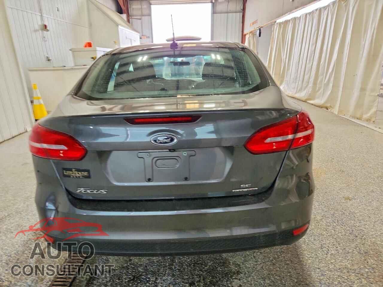 FORD FOCUS 2016 - 1FADP3F23GL262052