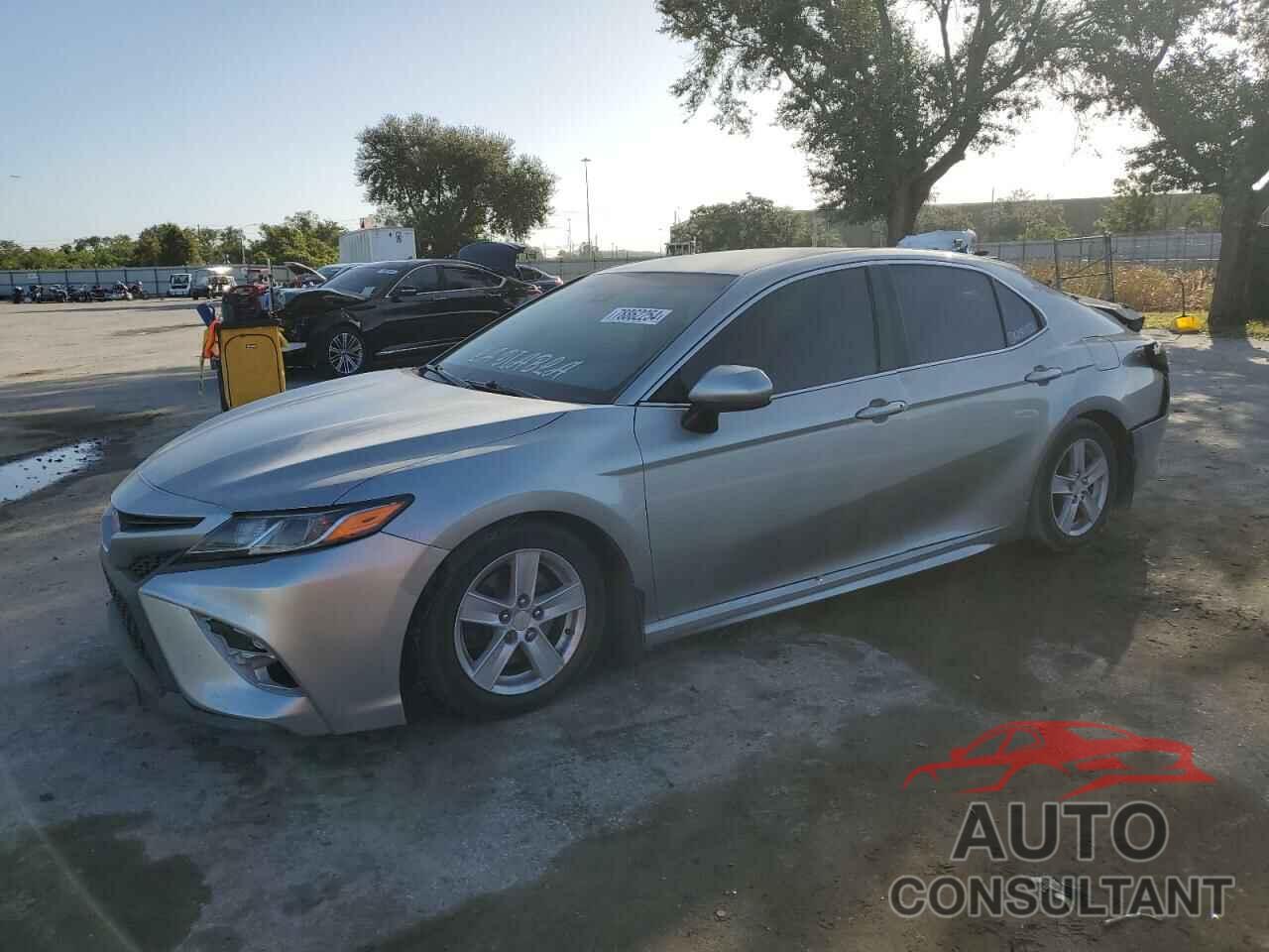 TOYOTA CAMRY 2018 - 4T1B11HK3JU668737