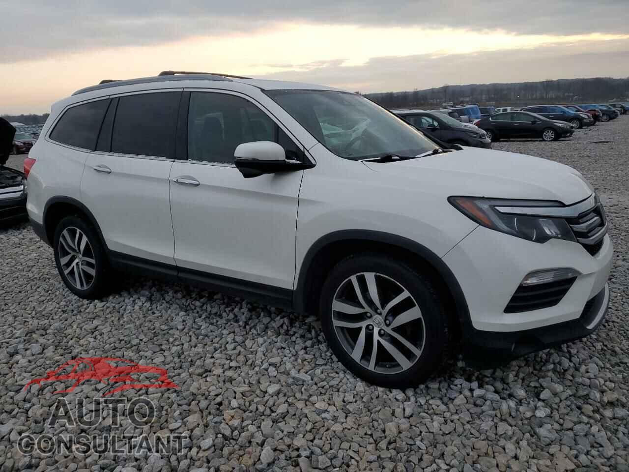HONDA PILOT 2018 - 5FNYF6H96JB012101