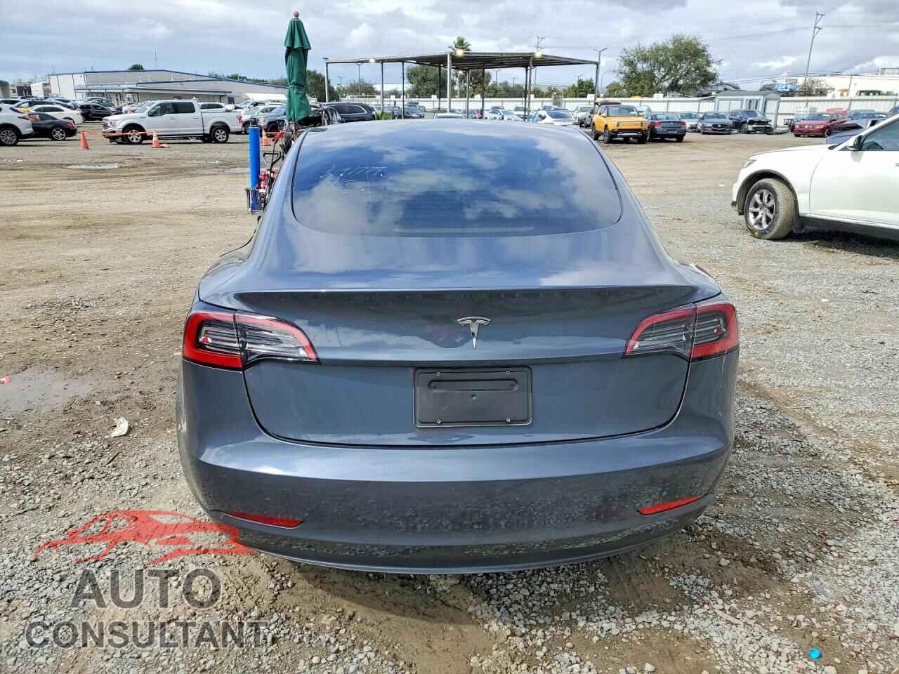 TESLA MODEL 3 2023 - 5YJ3E1EAXPF507943
