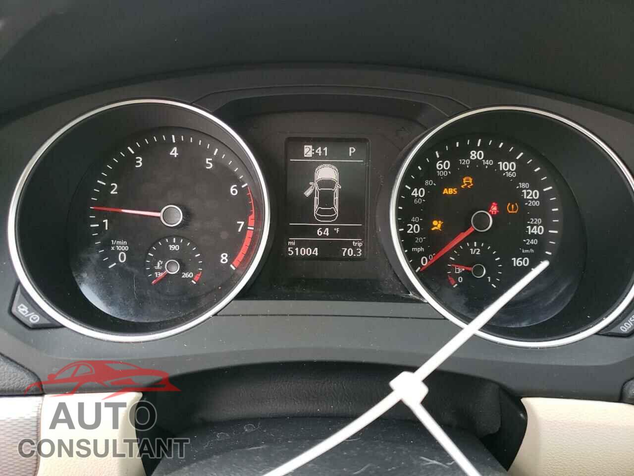 VOLKSWAGEN JETTA 2017 - 3VWDB7AJ5HM261786