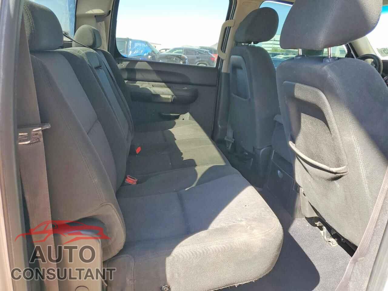 CHEVROLET SILVERADO 2011 - 3GCPKSE33BG201848