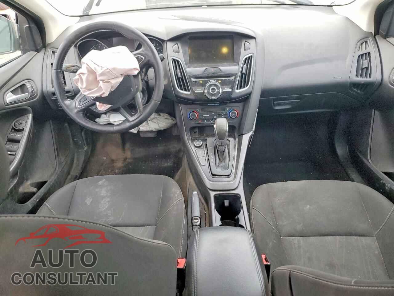 FORD FOCUS 2017 - 1FADP3M29HL258589