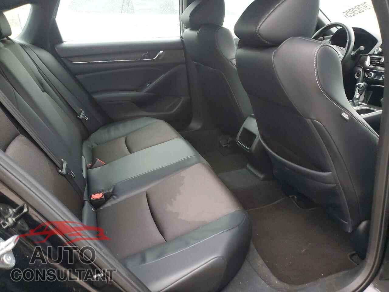 HONDA ACCORD 2018 - 1HGCV1F39JA239727