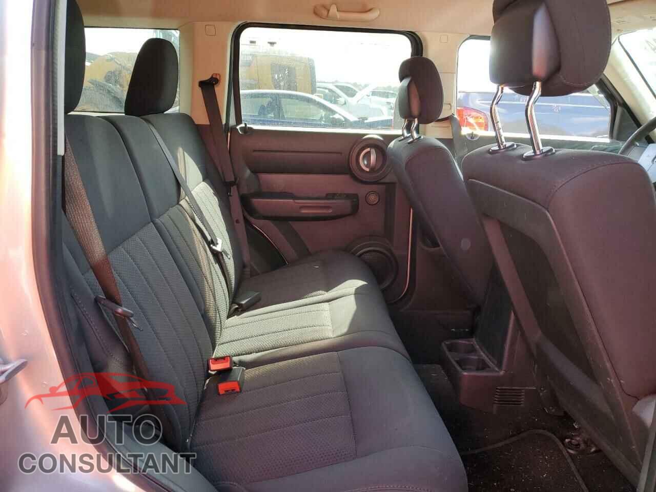 DODGE NITRO 2011 - 1D4PT4GX9BW500757